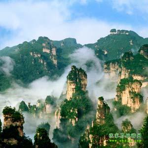 【長(zhǎng)沙往返線路1】張家界、鳳凰古城、天子山、黃龍洞三晚四日游