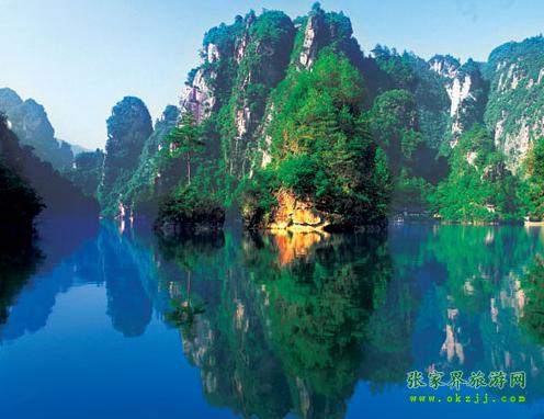 【長(zhǎng)沙往返線路4】張家界、天子山、黃龍洞、天門山、鳳凰古城五日游